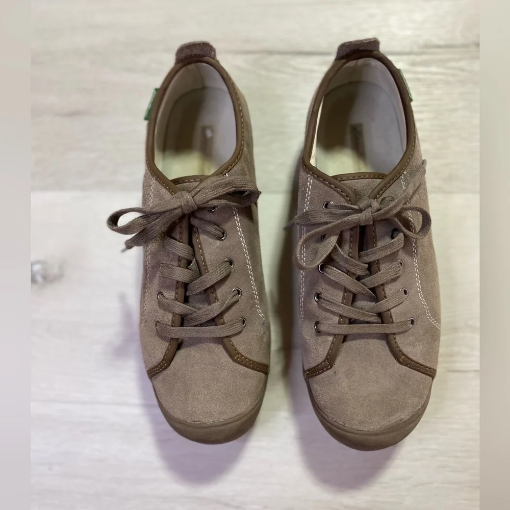Eddie Bauer Women’s Leather Lace Up Sneakers Henderson Pine Suede Brown Size 10